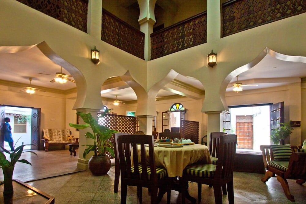 Asmini Palace Hotel 32/46
