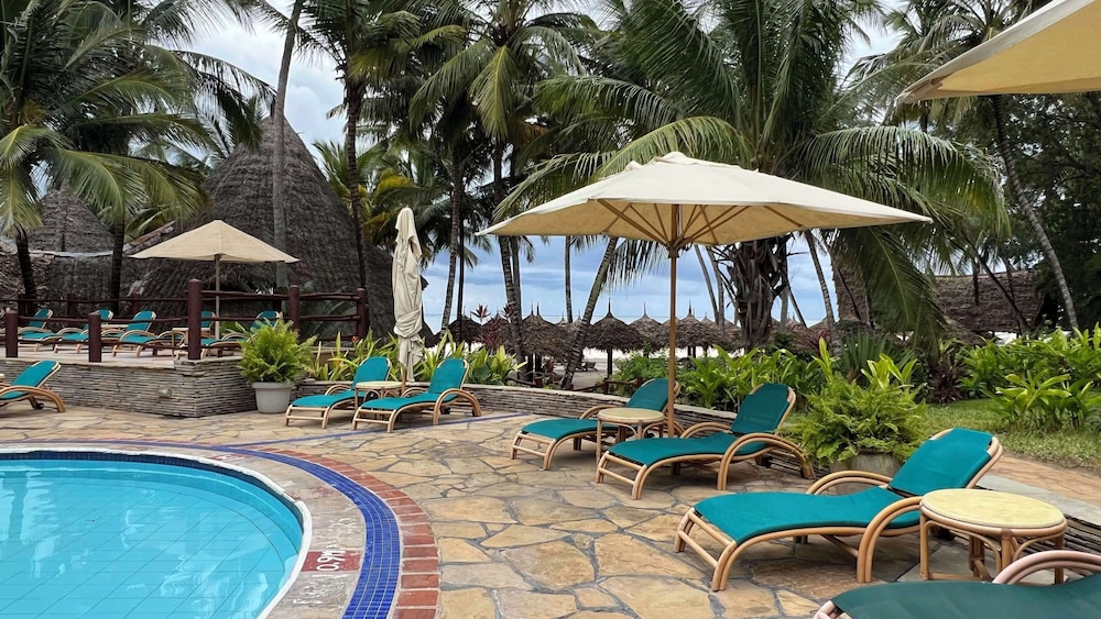 Neptune Palm Beach Boutique Resort & Spa 39/50