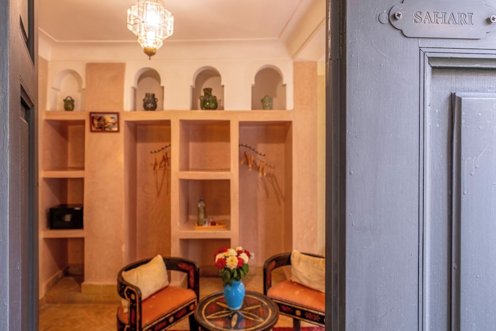 Riad Saba 9/64