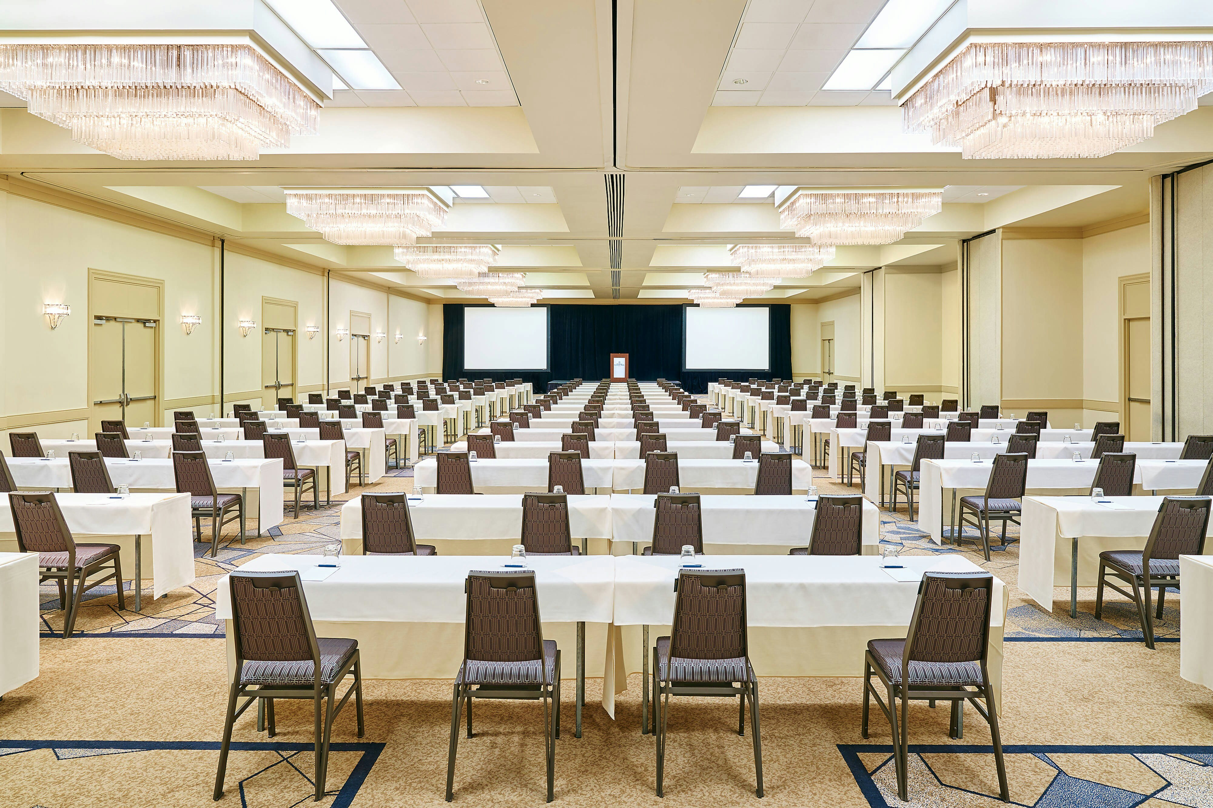 Sheraton Baltimore North Hotel 25/29