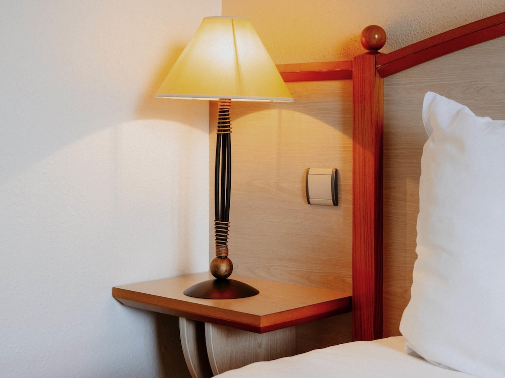 Mercure Nevers Pont De Loire 31/67