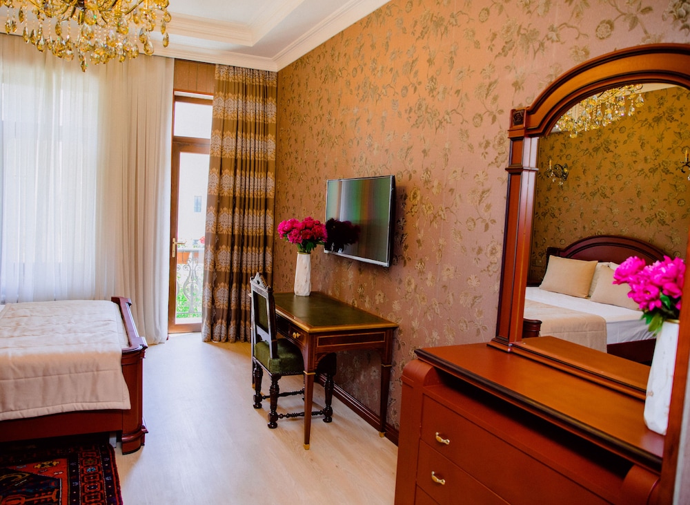 Royal Antique Hotel 29/50