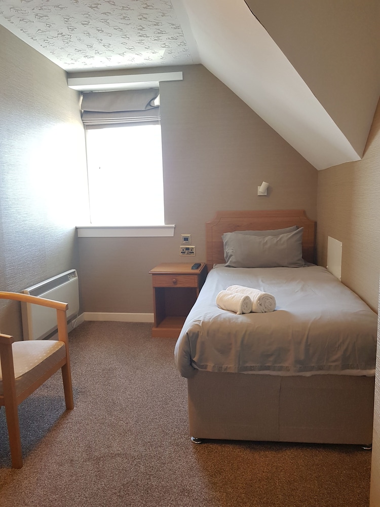 West Highland Hotel 17/71
