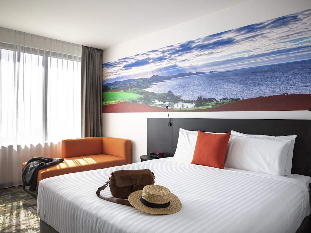 Novotel Devonport 13/50