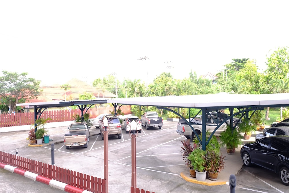 Banchang Apartment And Hotel 41/48