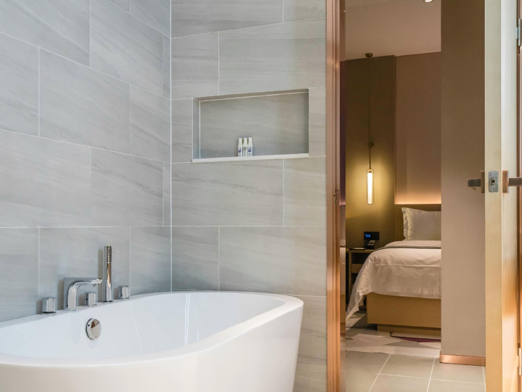 Lavande Hotel Wuhan QuShuiLou of Xinhua Road 37/37
