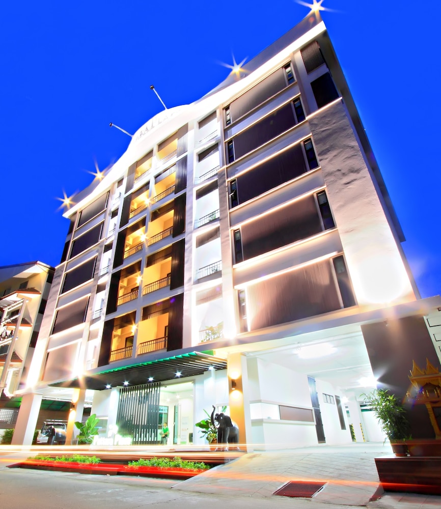 Pattara Place 2/51