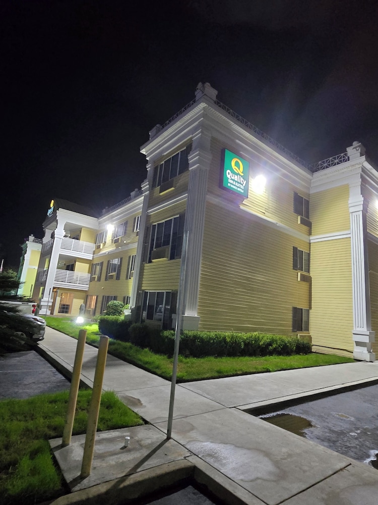 Quality Inn & Suites Tulare CA 4/50