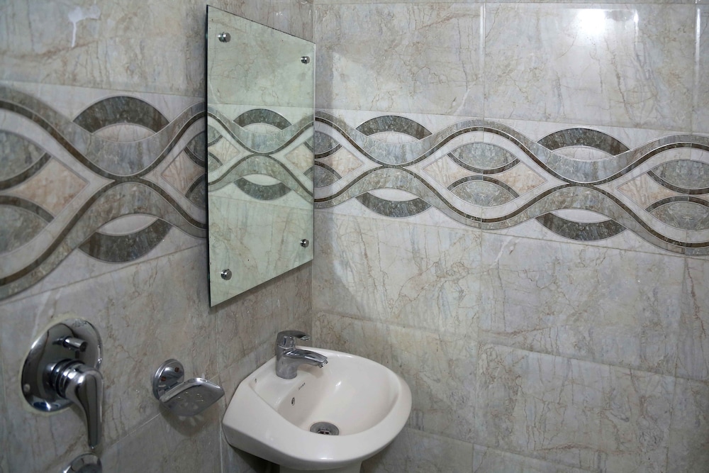 Hotel Shivam International 25/25