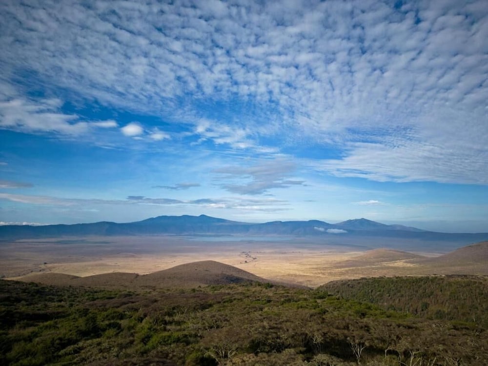 Karibu Camps and Lodges Lions Paw Ngorongoro 58/68