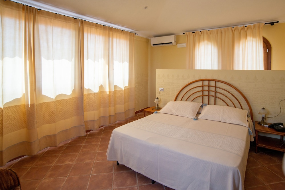 S'Ena Hotel 14/50