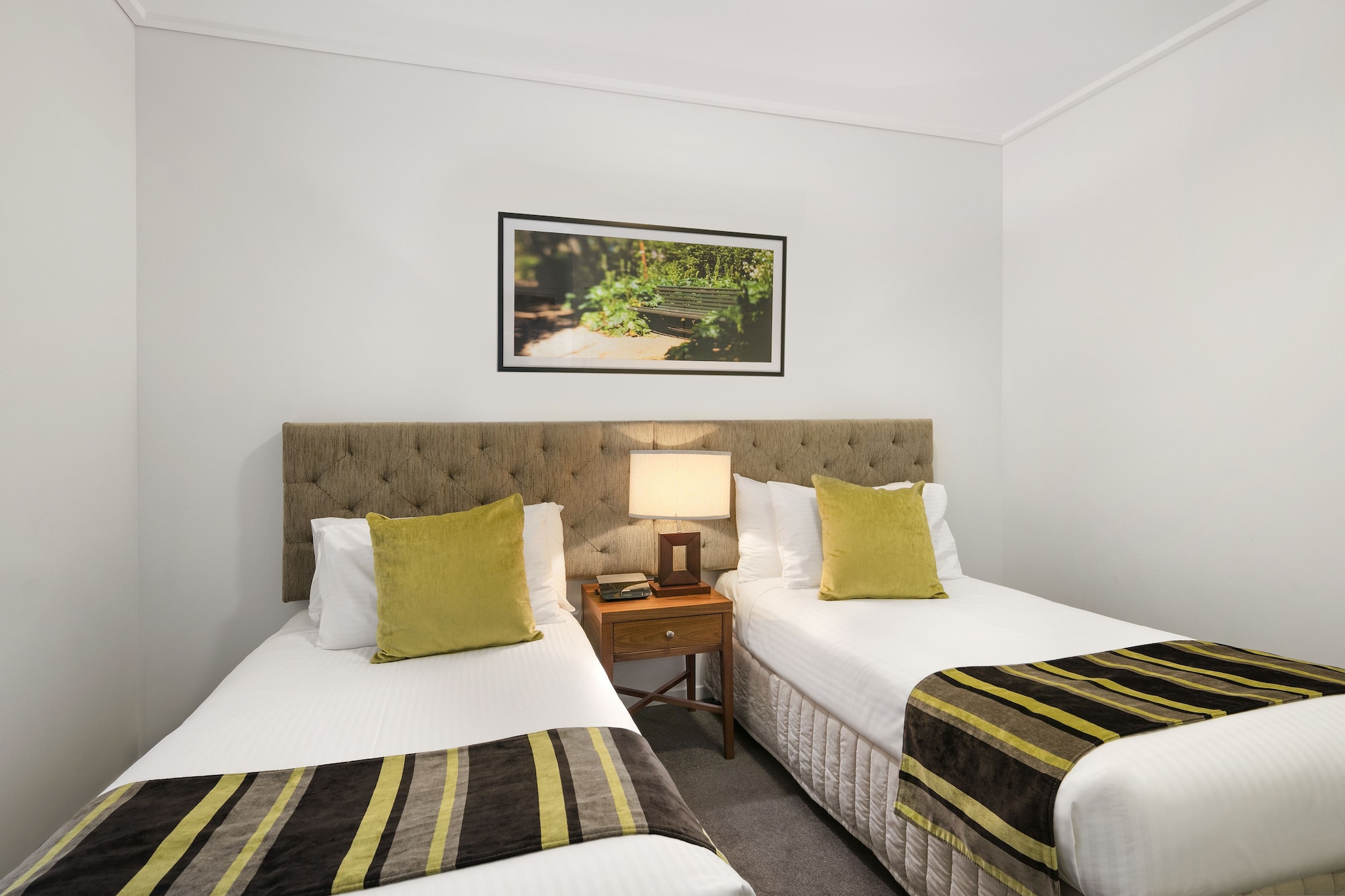 2 BEDROOMS, APARTMENT