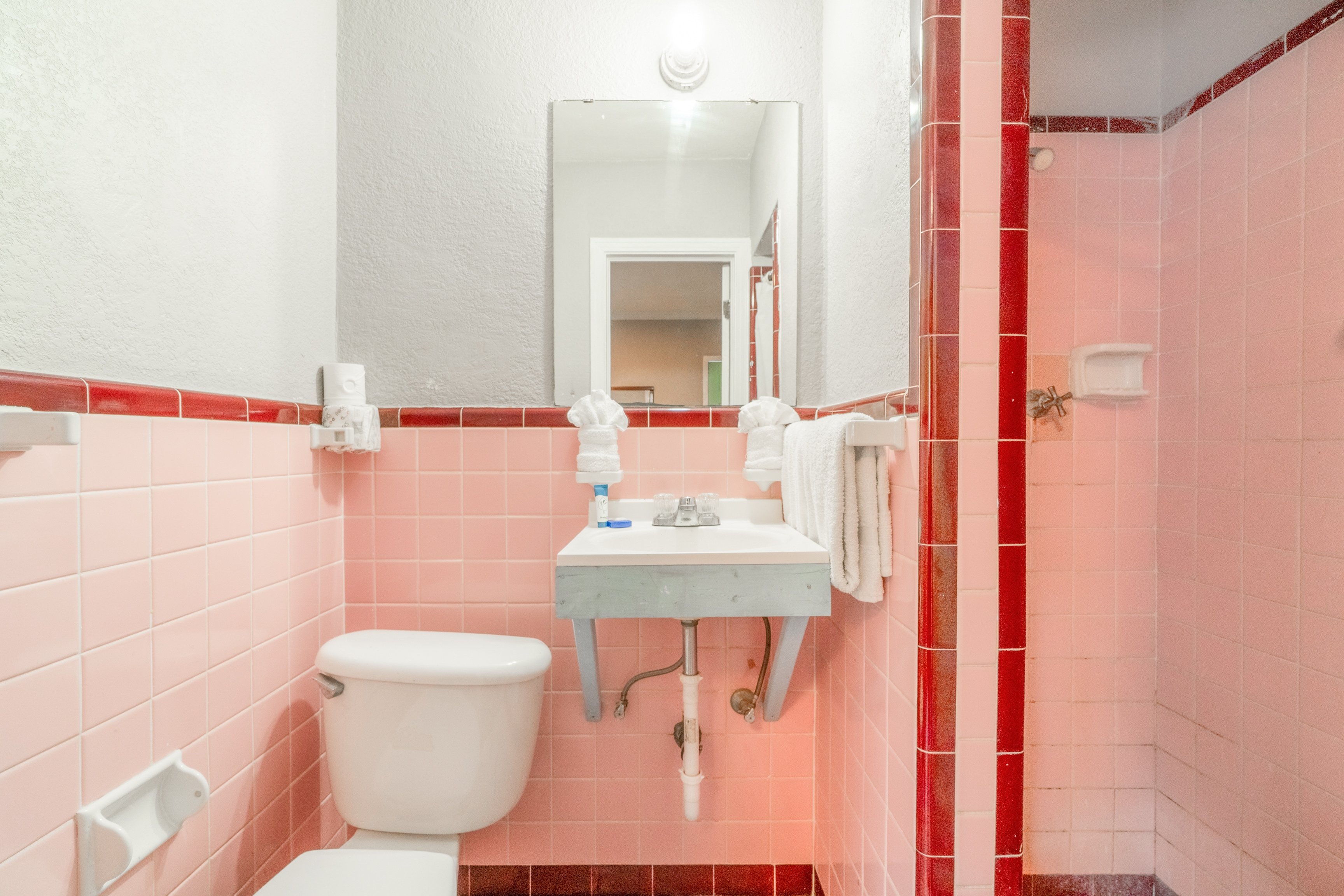 King Bed Non-Smoking, Alamo Oasis Inn and Suites By OYO San Antonio 9/9
