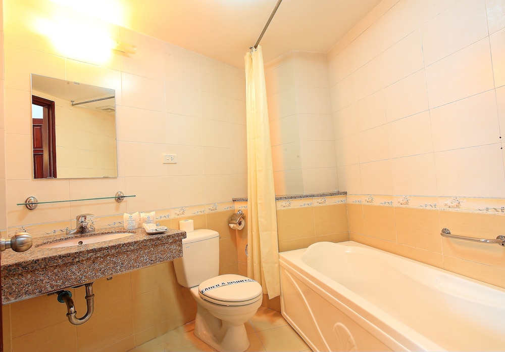 Luxury Hotel 55/58