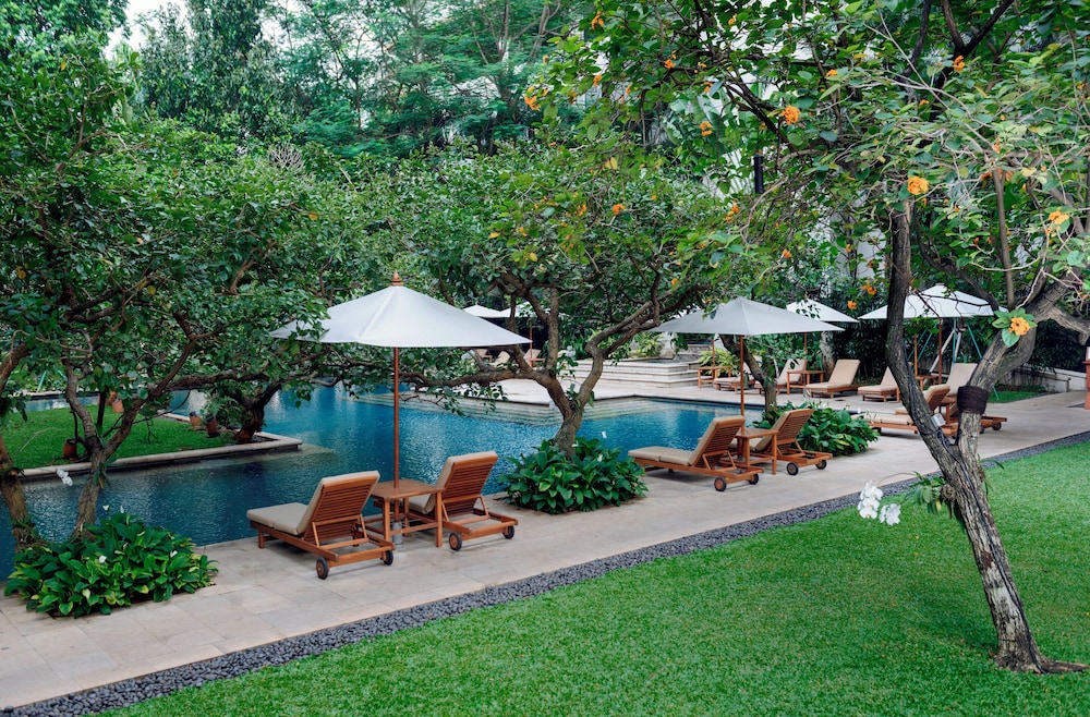 The Dharmawangsa Jakarta Hotel 57/63