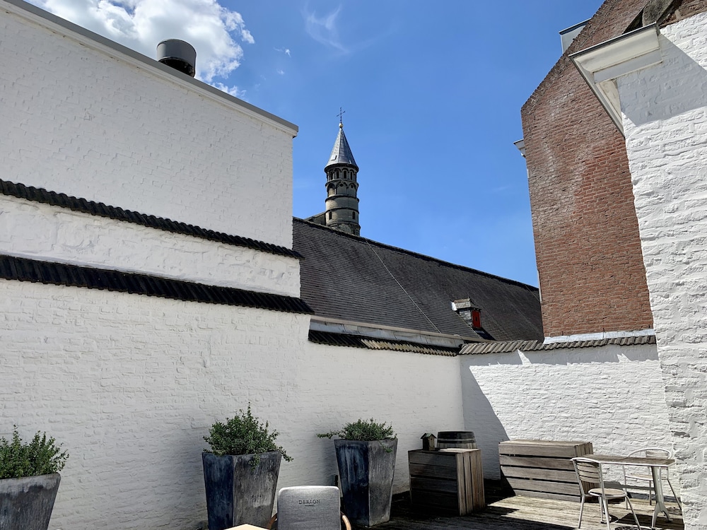Derlon Hotel Maastricht 66/68