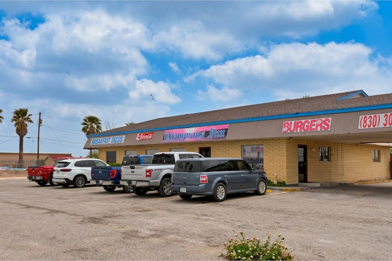Champions Inn Del Rio Near Lake 33/40