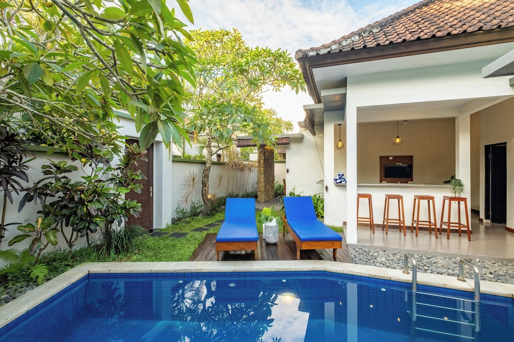 Villa Kisaraa 68/71