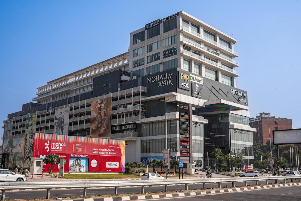 Radisson RED Chandigarh Mohali 4/75