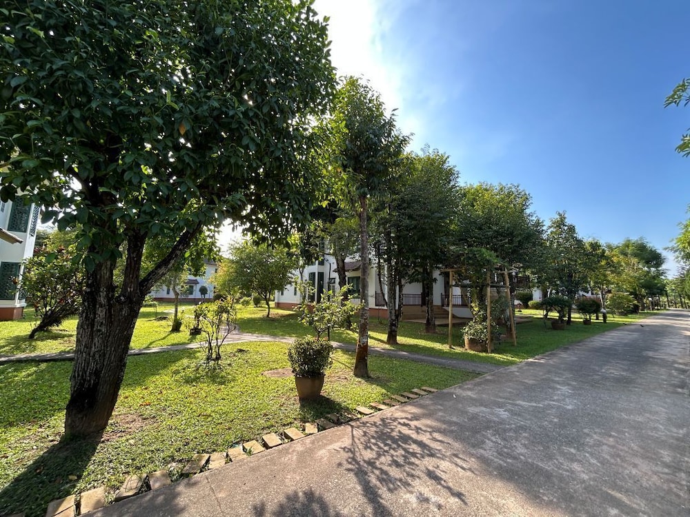 Teak Garden Spa Resort 37/50