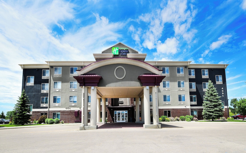 Holiday Inn Express Hotel And Suites Grand Forks 3/75