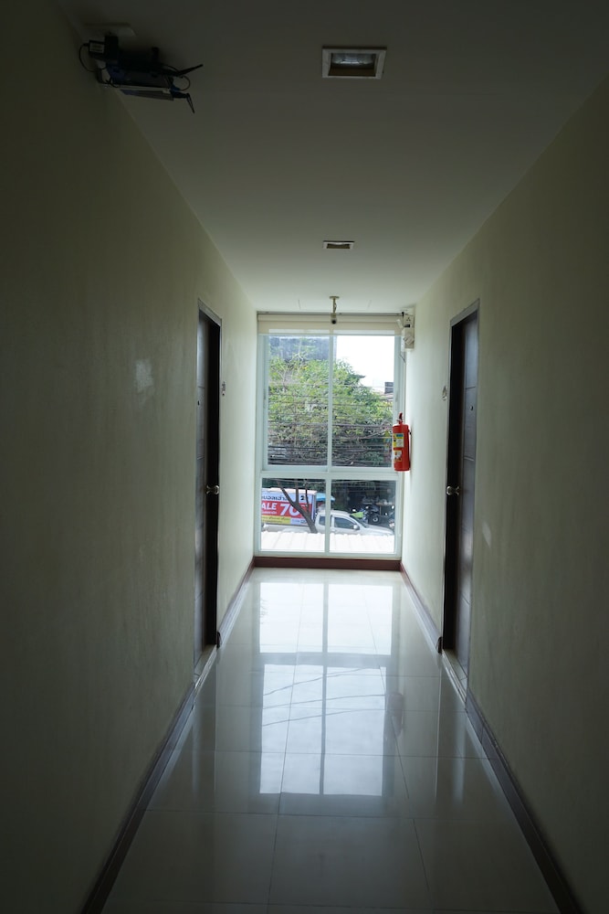 The One Residence 25/31