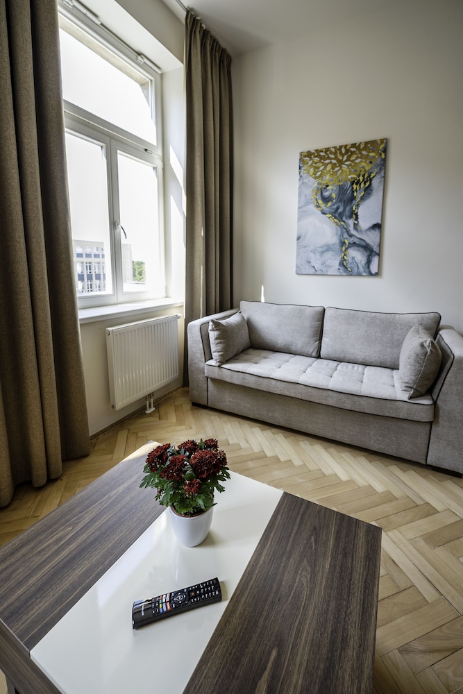 Letna Garden Suites 44/66