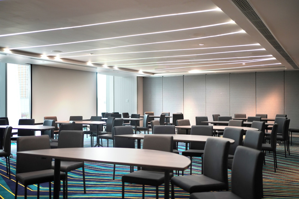 ibis Styles Manila Araneta City 61/66