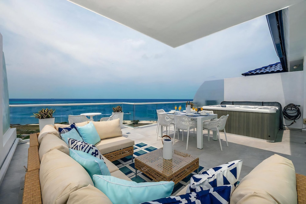 Blue Residences Aruba 70/83