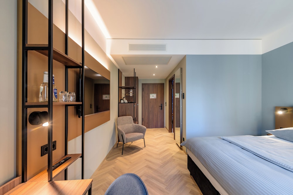 Stadthotel Neumarkt Mitte 8/28