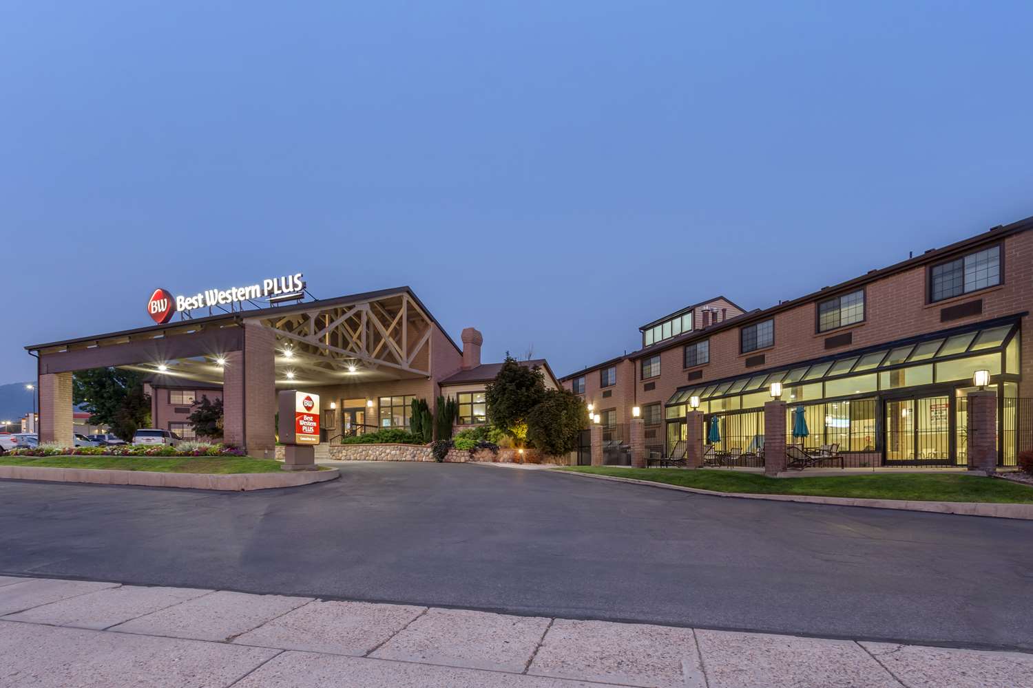 Best Western Plus Cottontree Inn 19/20