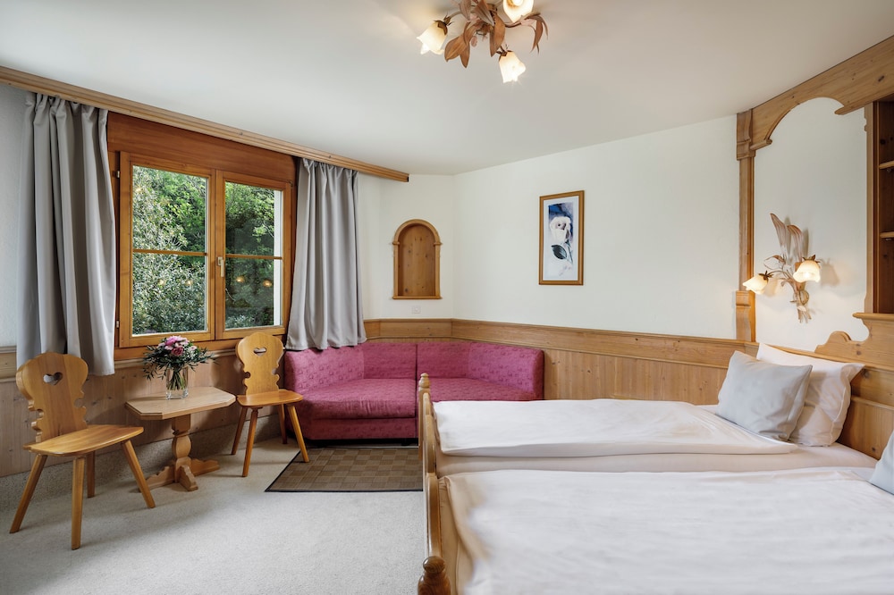 Hotel And Naturhaus Bellevue 4/29