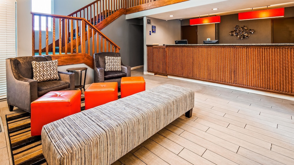 SureStay by Best Western Kansas City Country Inn North 13/46