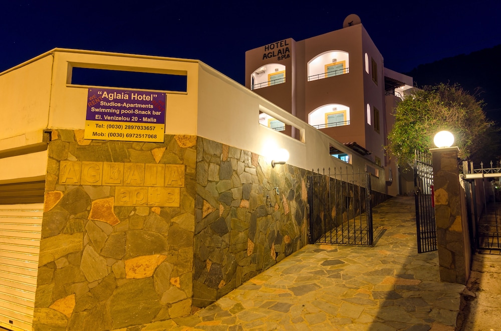 Aglaia Studios and Apartments 7/63