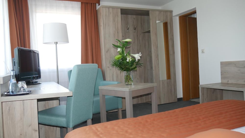 Komfort Hotel Ludwigsburg 48/59
