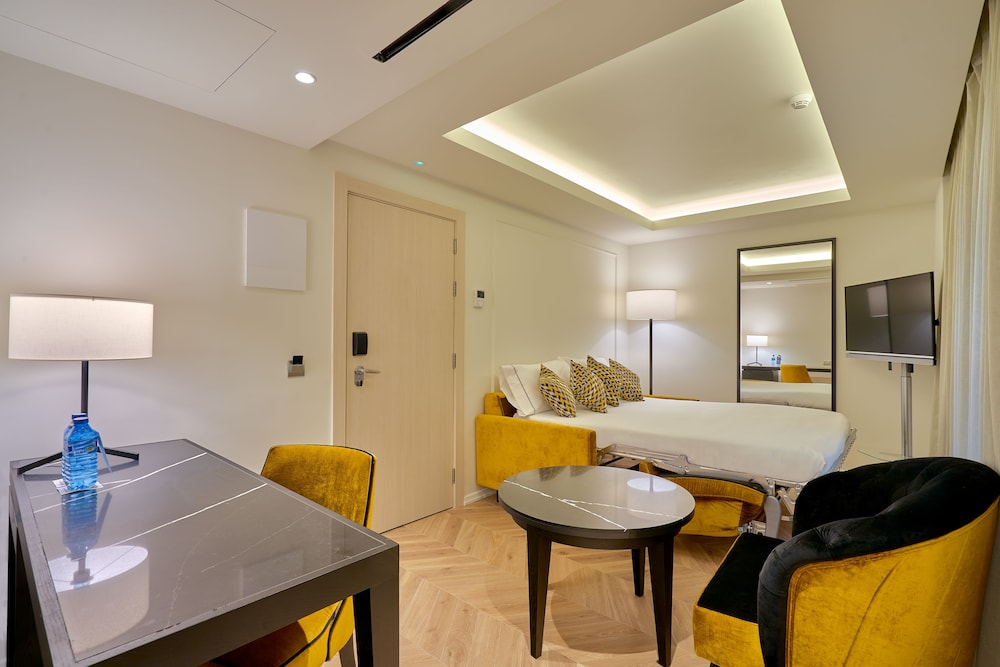 Eurostars Madrid Gran Via 36/84