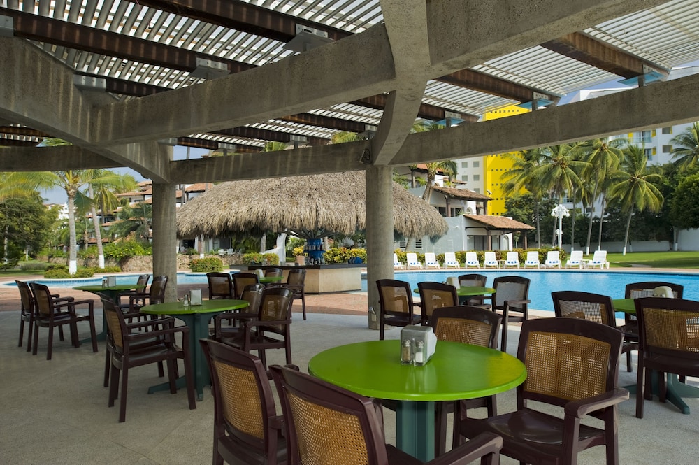 Vamar Vallarta All Inclusive Marina and Beach Resort 25/50