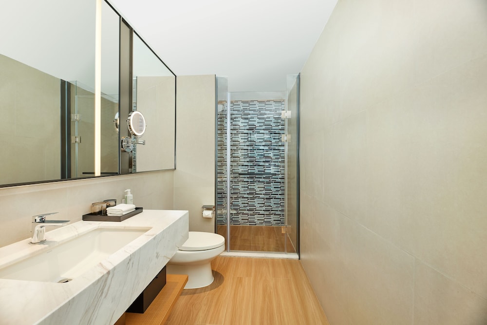 Fairfield by Marriott Guangzhou Konggang 73/74