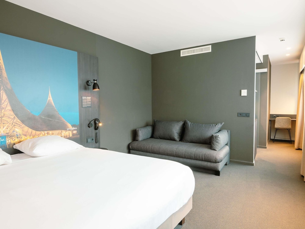 Standard, Double Bed, Sofa