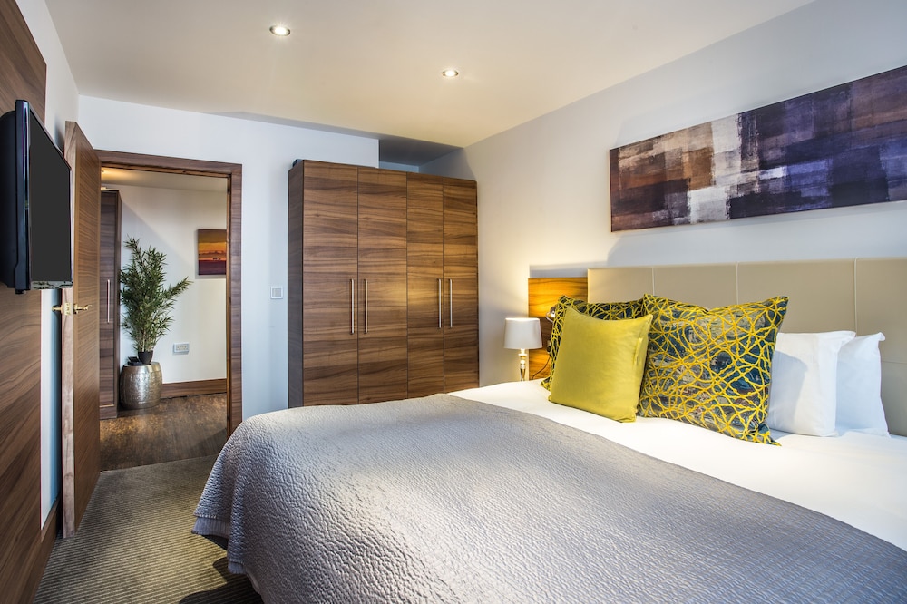 Livin Serviced Apartments 32/68