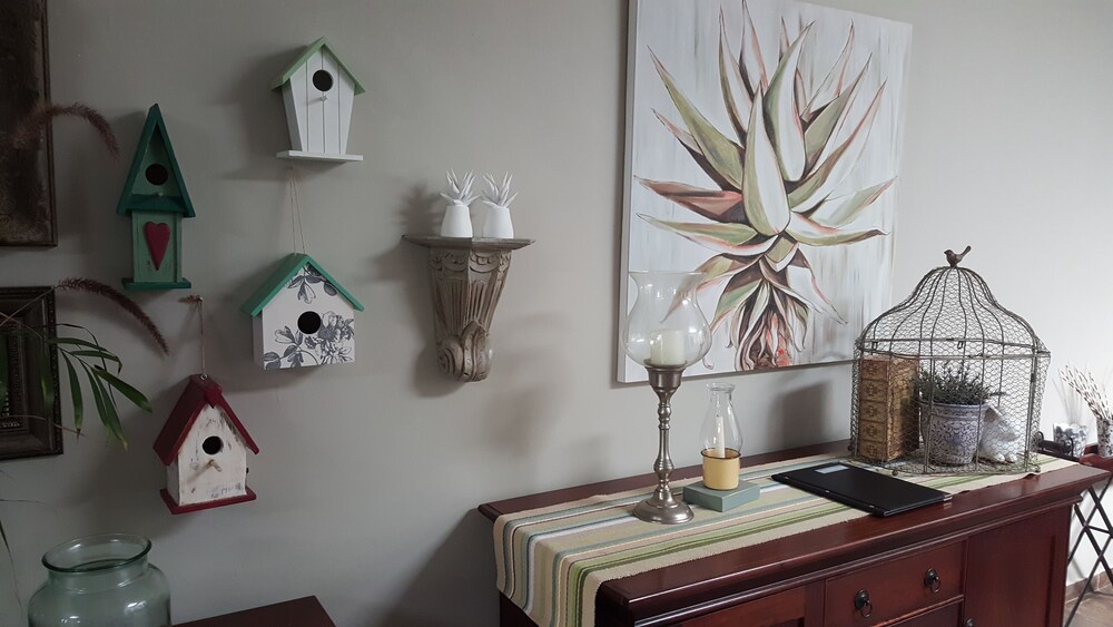 Sandpiper Guest House 15/38