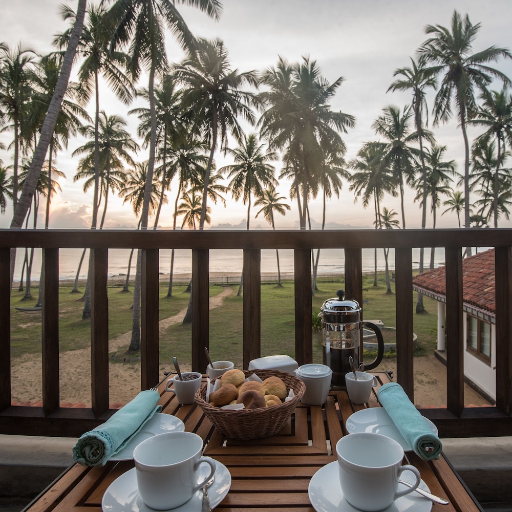Jetwing Kottukal Beach House in POTTUVIL