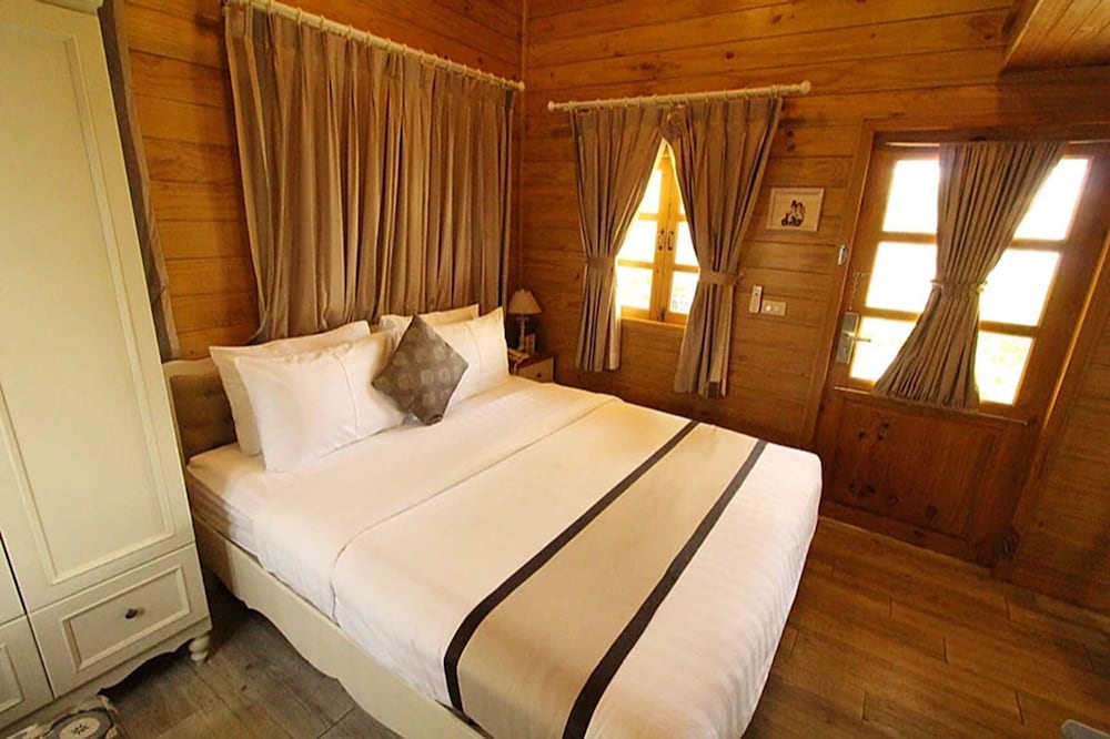 EXCLUSIVE, VILLA, DOUBLE BED, GARDEN VIEW