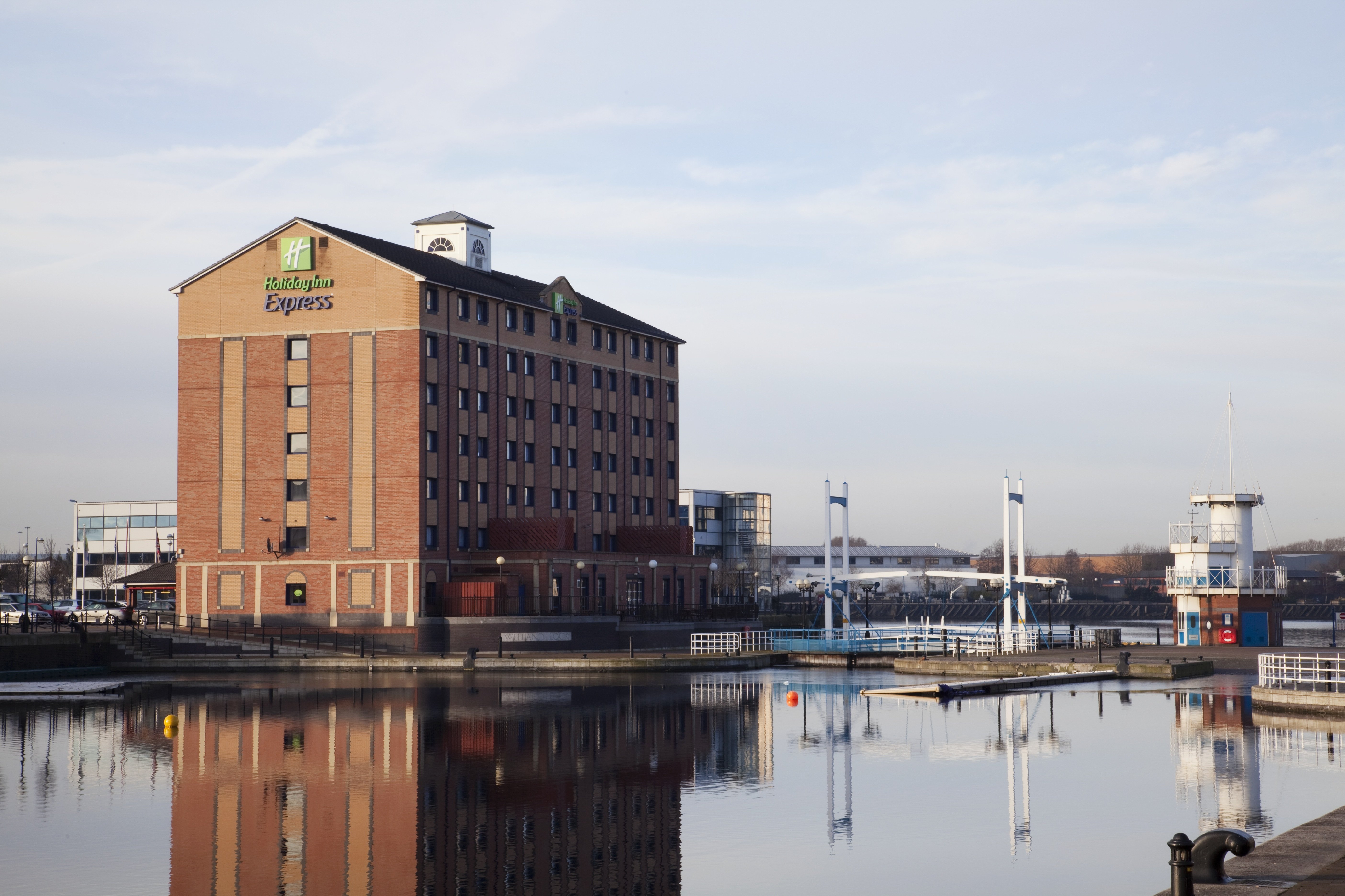 Holiday Inn Express Manchester - Salford Quays 24/27