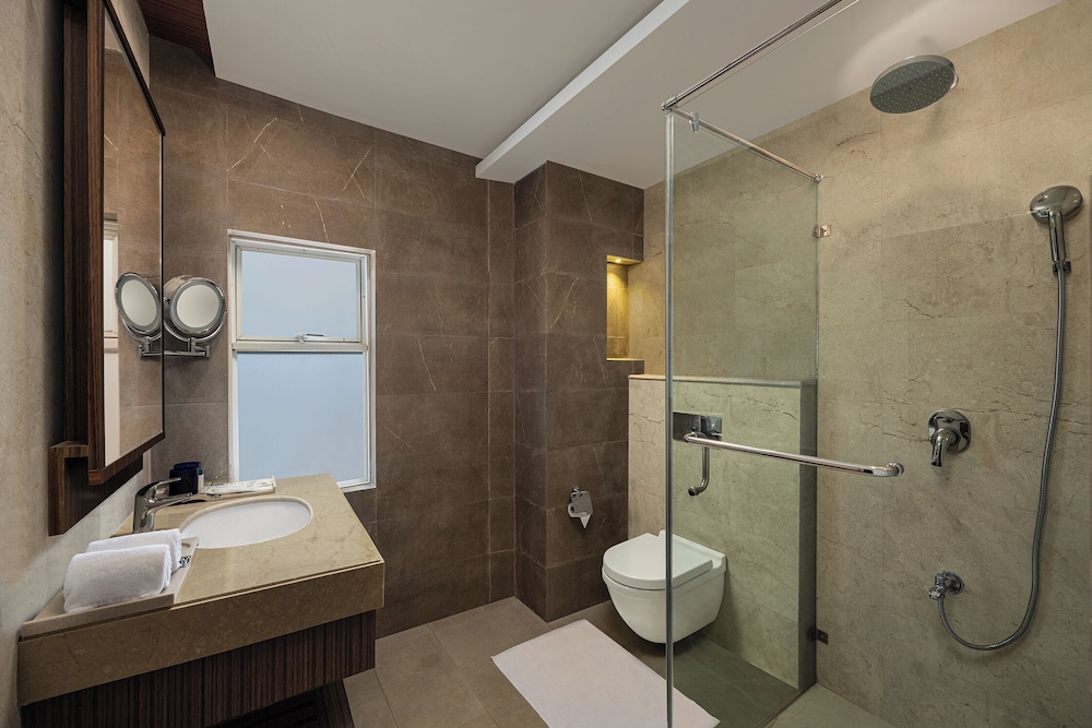 Fortune Resort and Wellness Spa 47/48