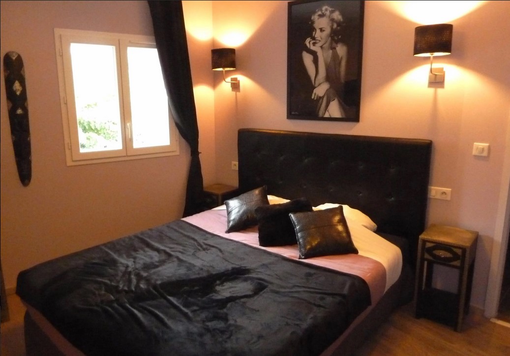 AUBERGE DU VIEUX LANAS 13/23