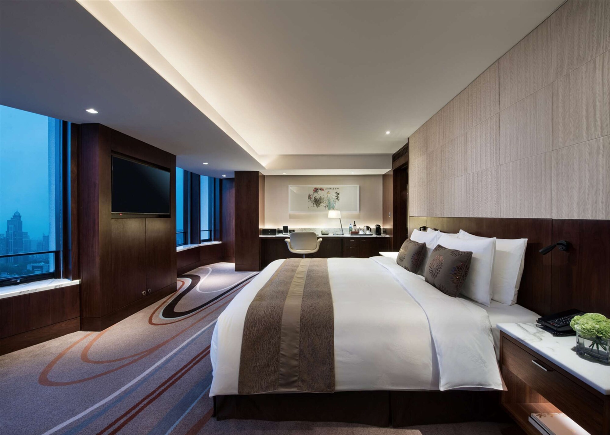 CITY VIEW DELUXE KING ROOM