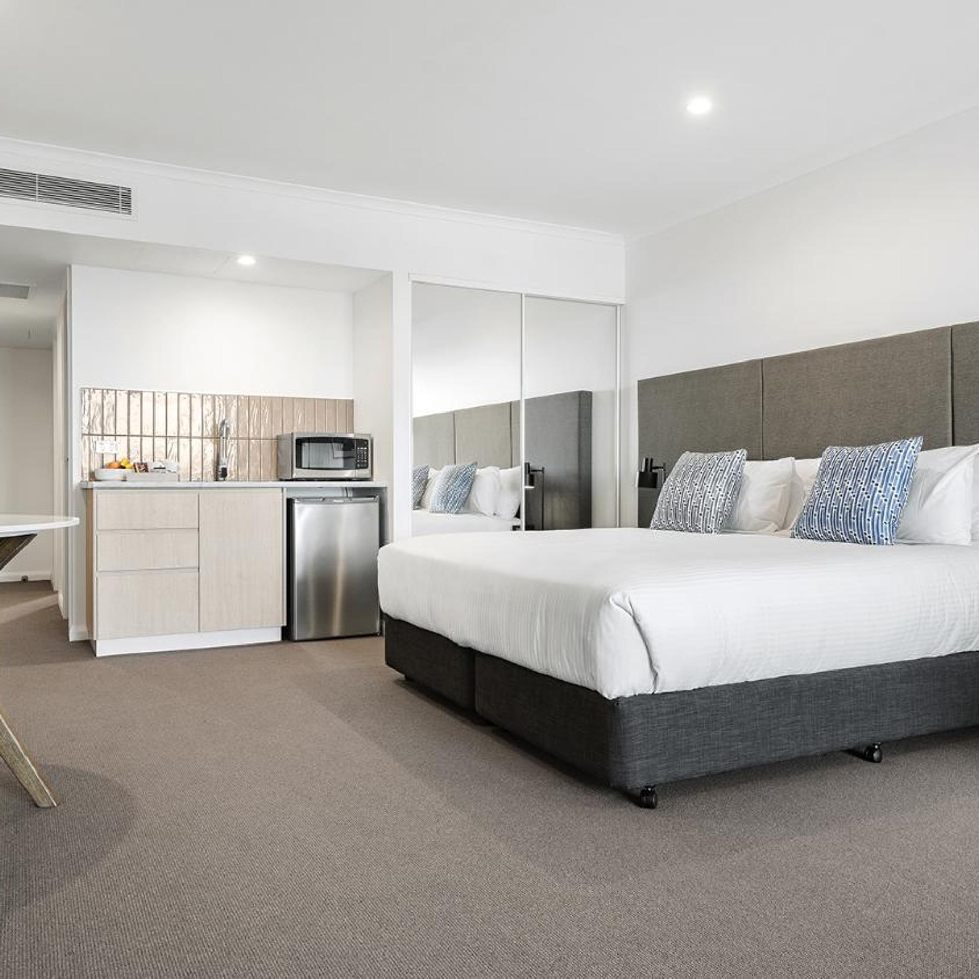 3 Bedrooms, Suite, Dual Key