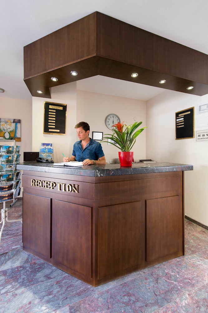 Ileri Hotel & Apartments 5/49