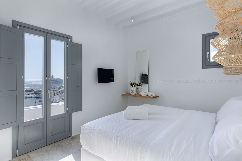 Sea Line Villas Adults Only 7/27